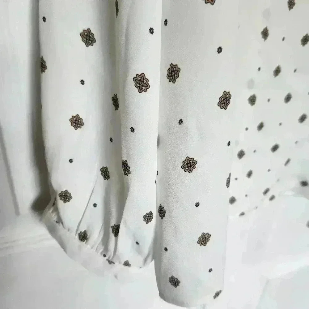 Reitmans Sheer Ruffle Blouse | Size 2x | Soft Feminine Work Top - Picture 7 of 12